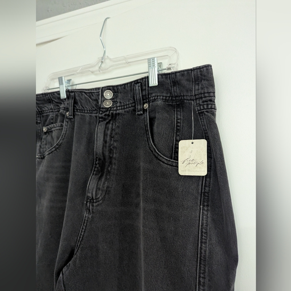 NWT Free People / We The Free Black Aster Jeans Size 33